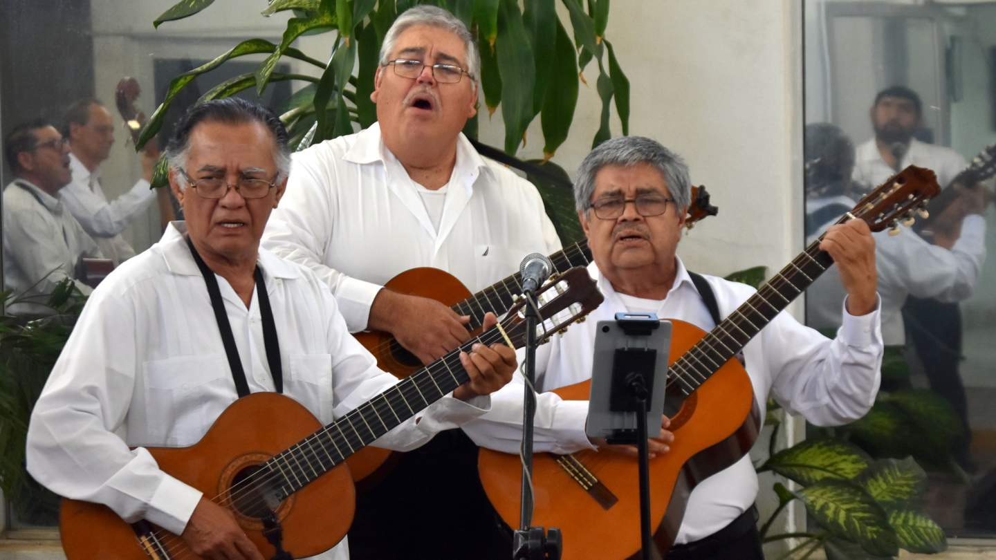 Fortalece Gobierno de Sonora atención médica y actividades para adultos mayores en ISSSTESON